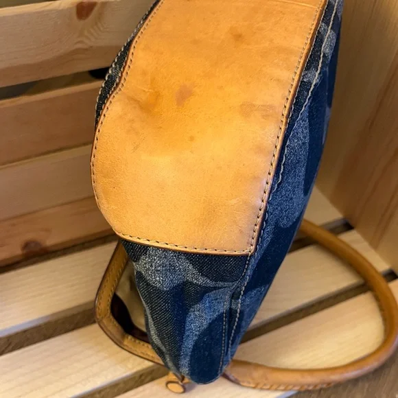 ✨ Coach Denim Willis Turnlock Crossbody | Legacy Lining | Rare - Picture 7 of 7